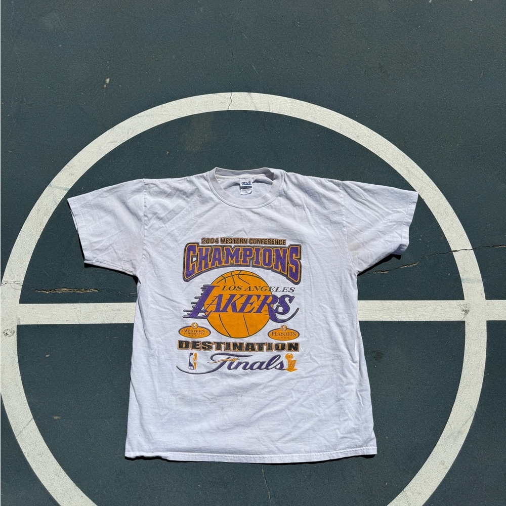 Vintage Y2K LA Lakers Champions Tshirt.